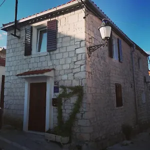  Apartman Stone House